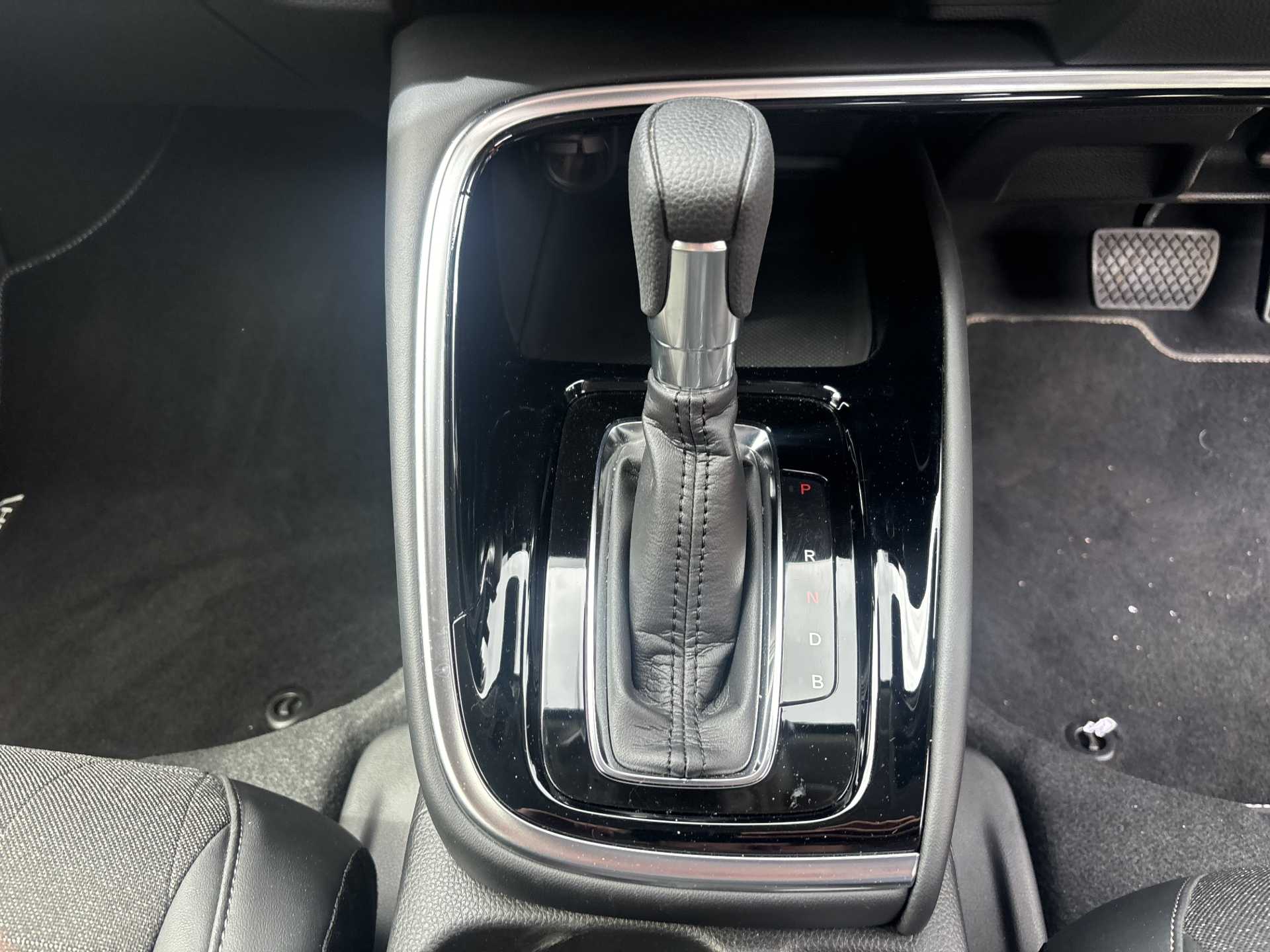 HR-V