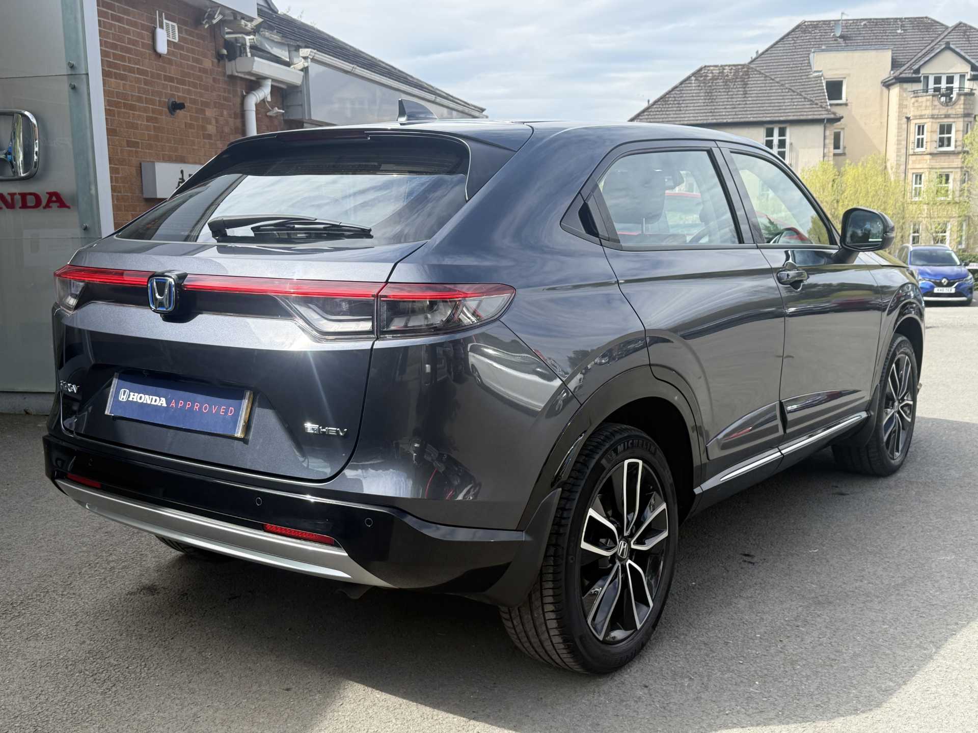 HR-V
