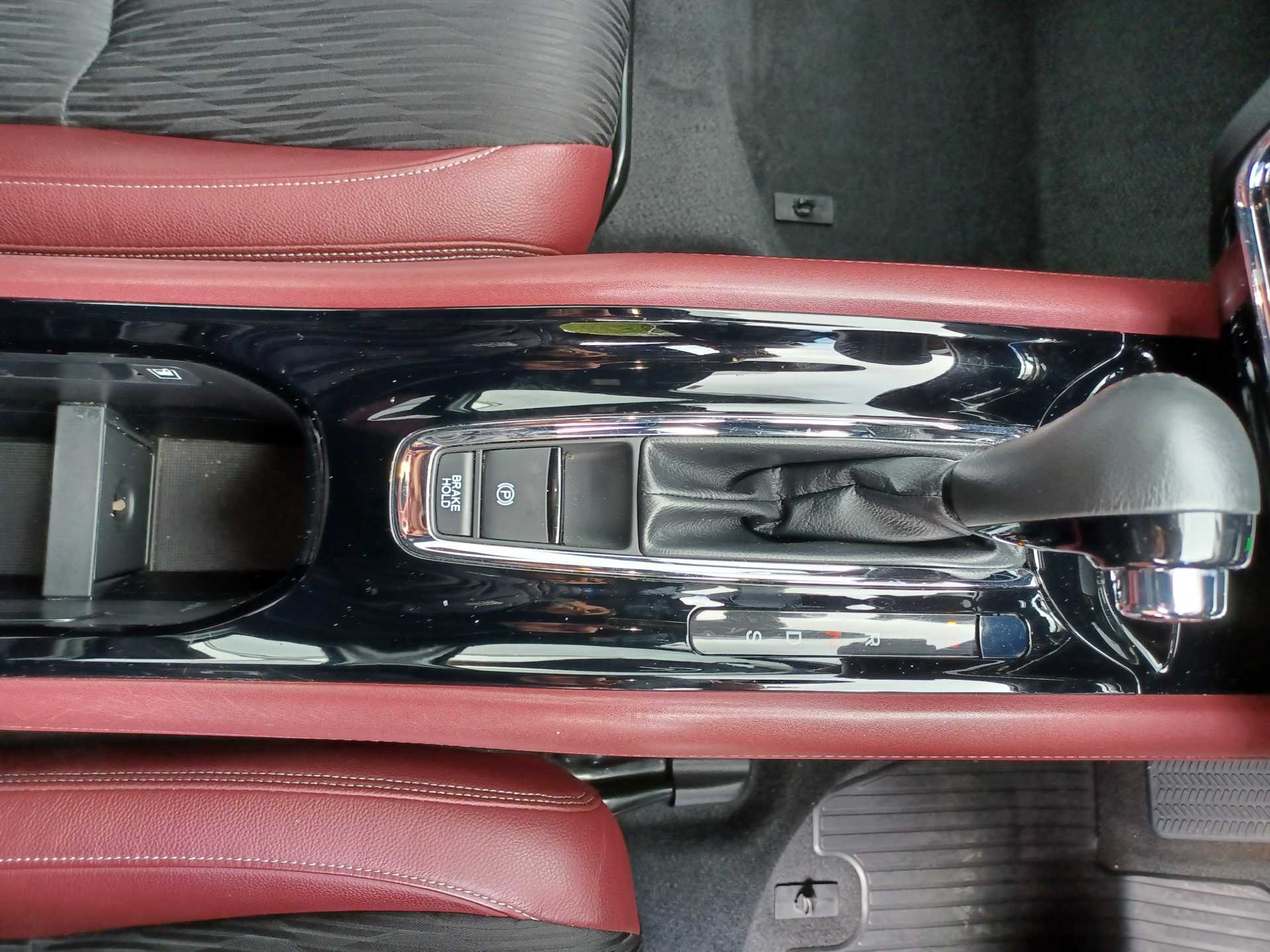 HR-V