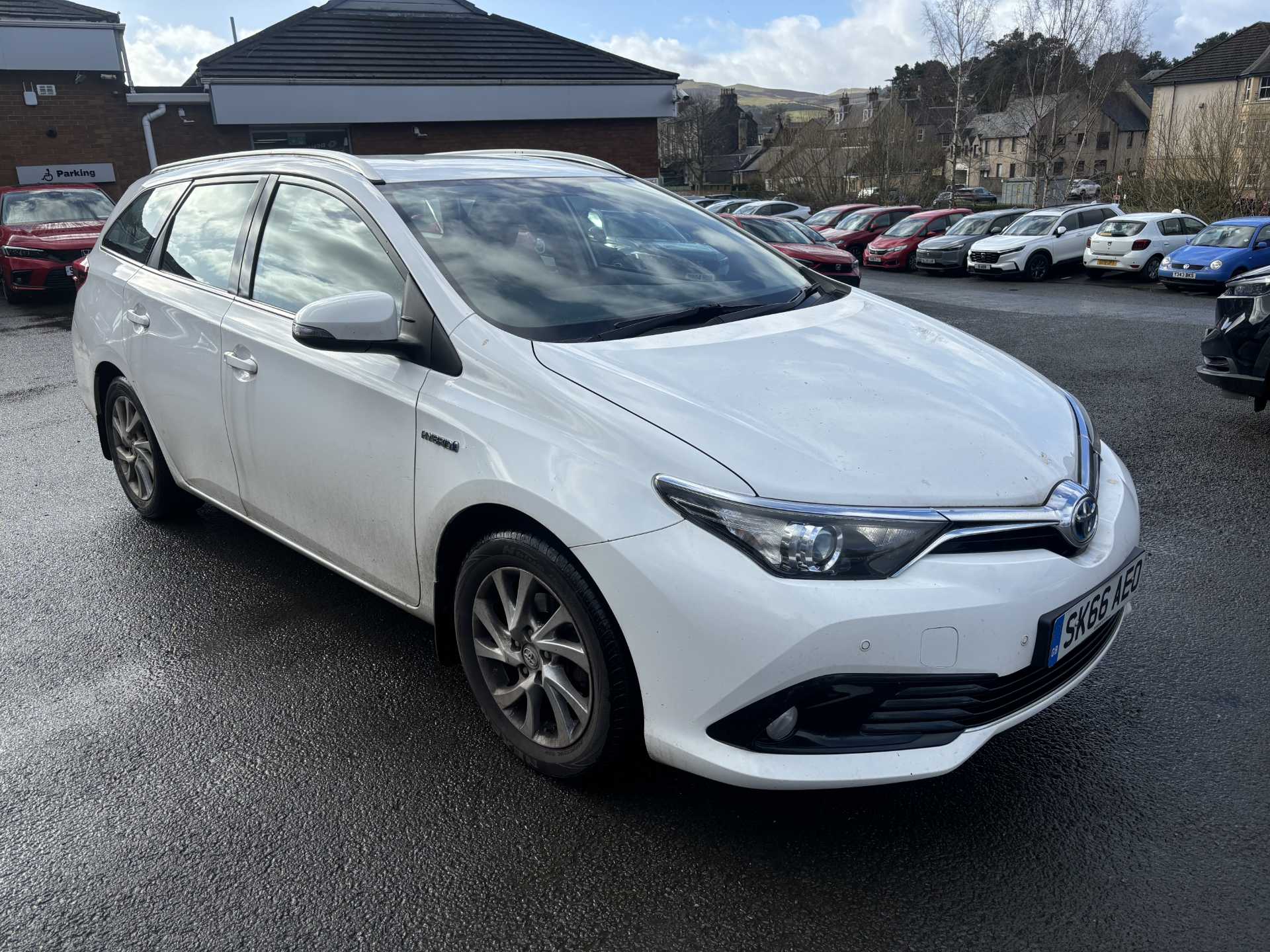 Toyota Auris 1.8 Hybrid Business Edition Auto