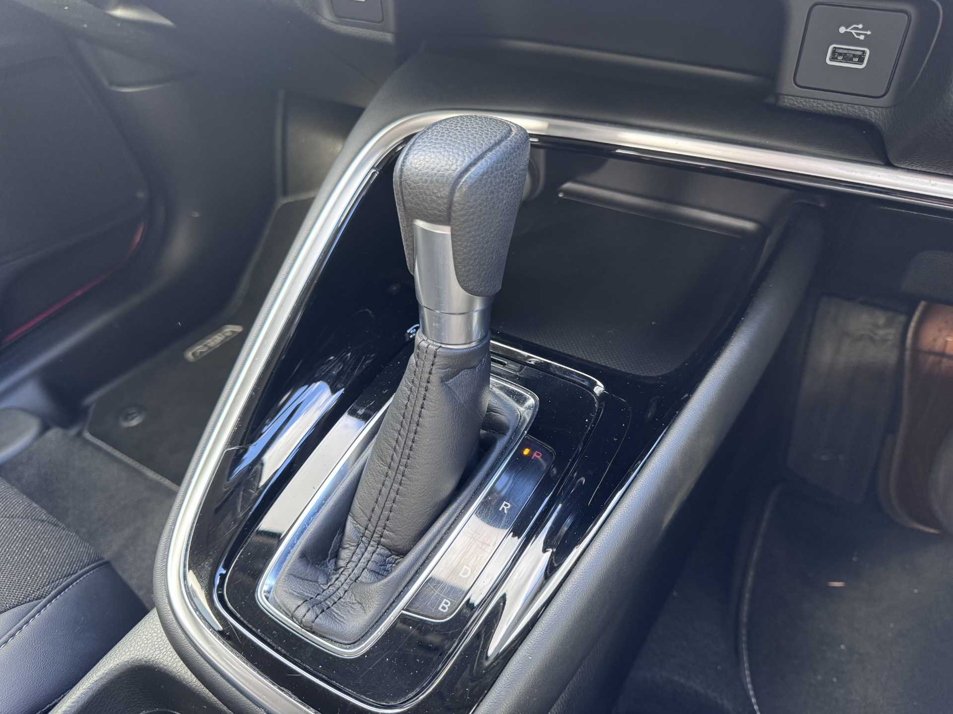 HR-V
