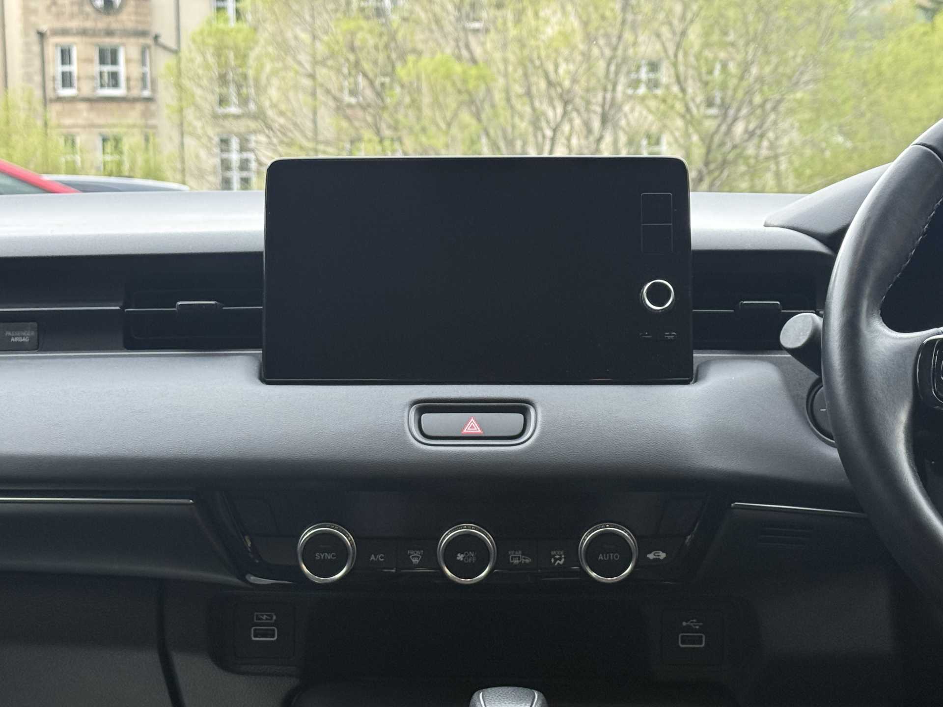 HR-V