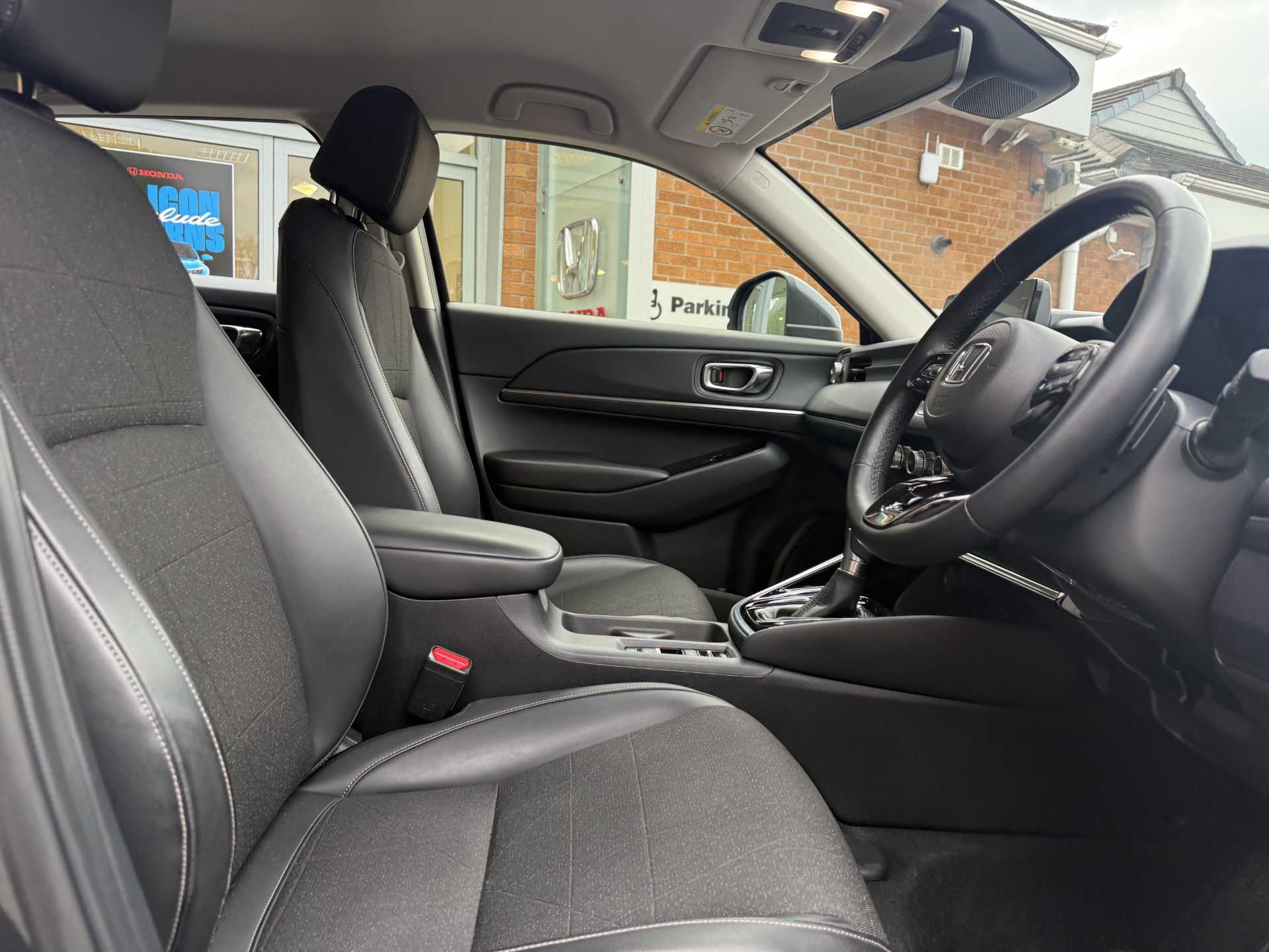 HR-V
