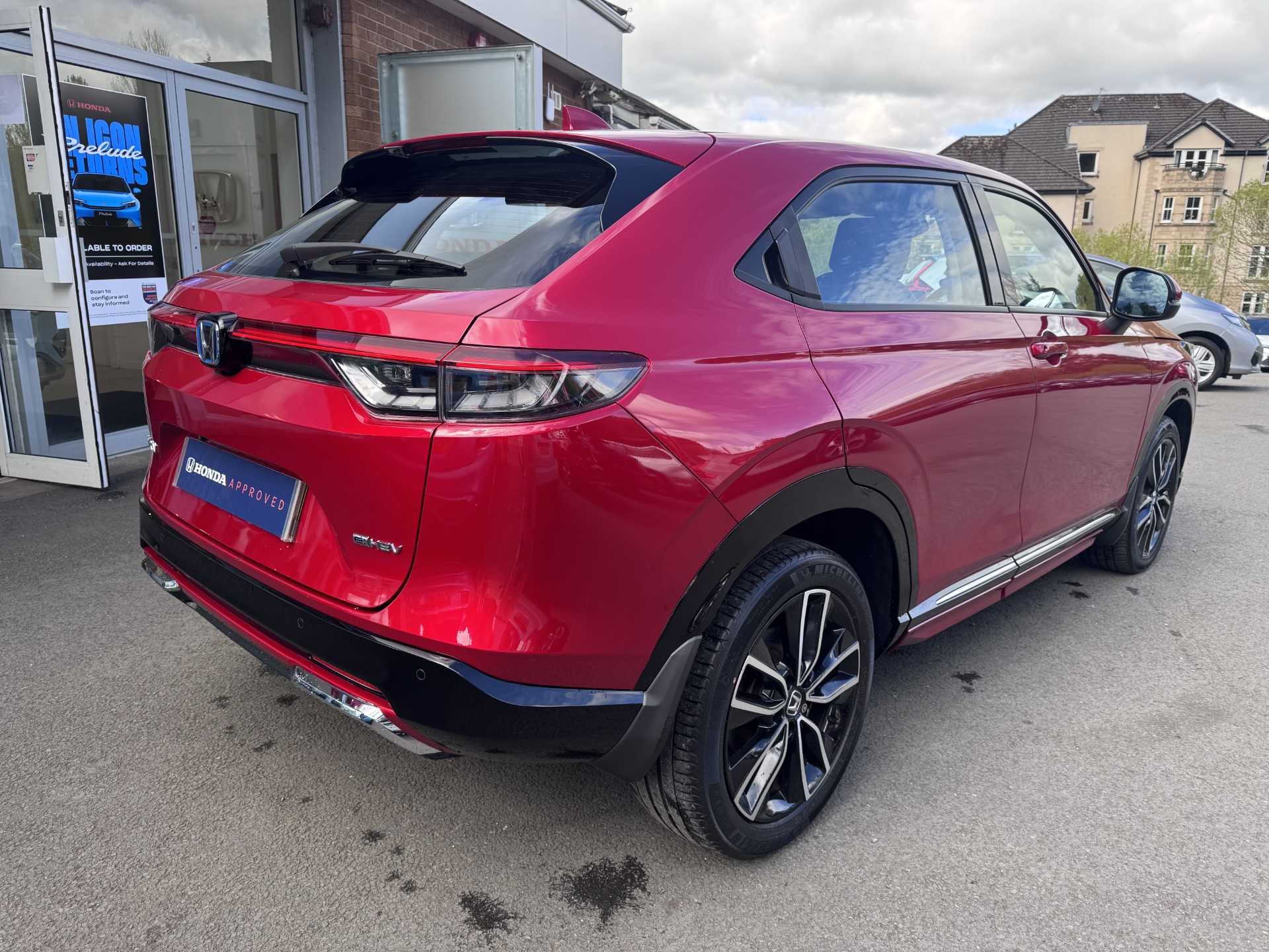 HR-V