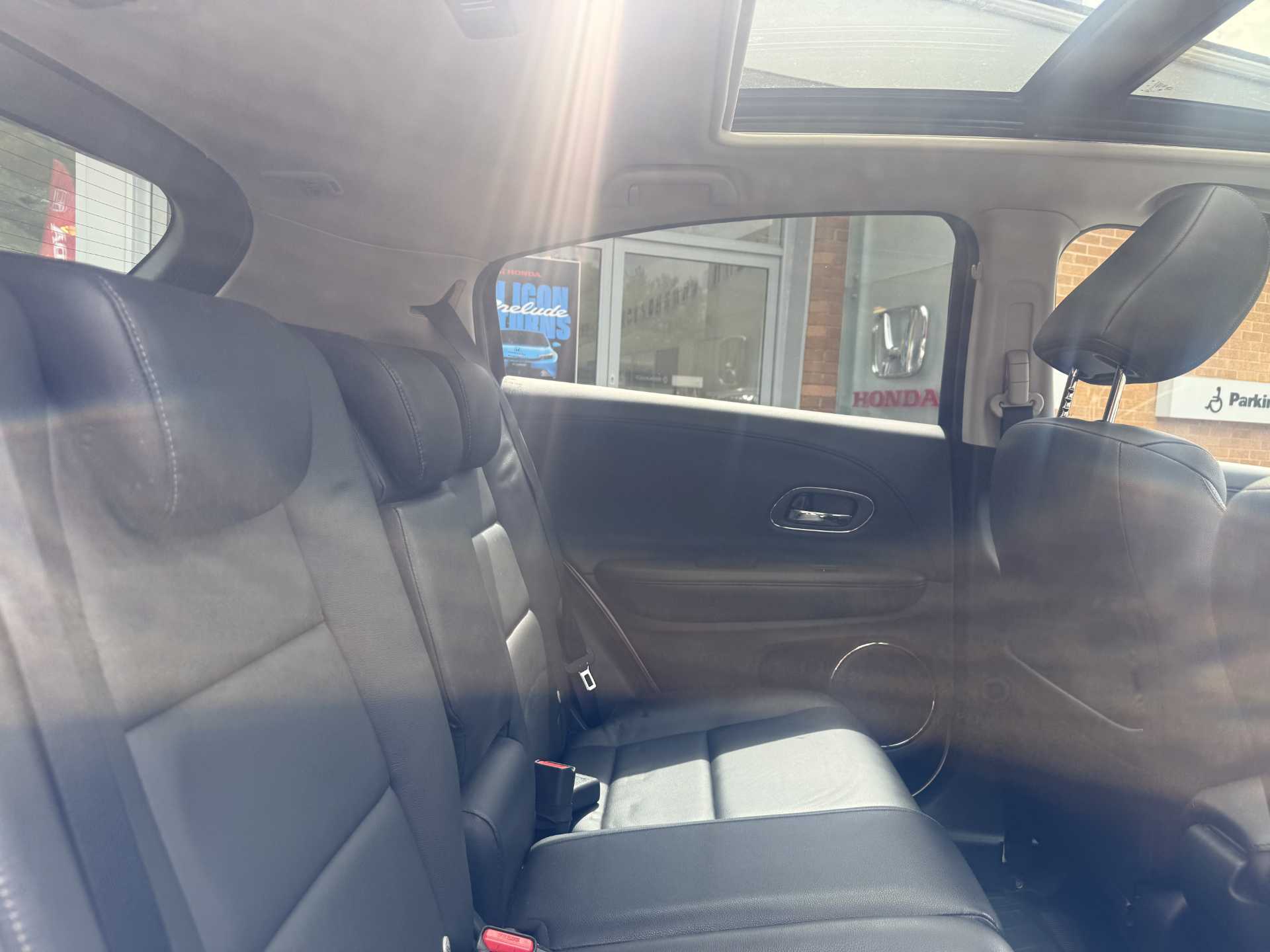 HR-V