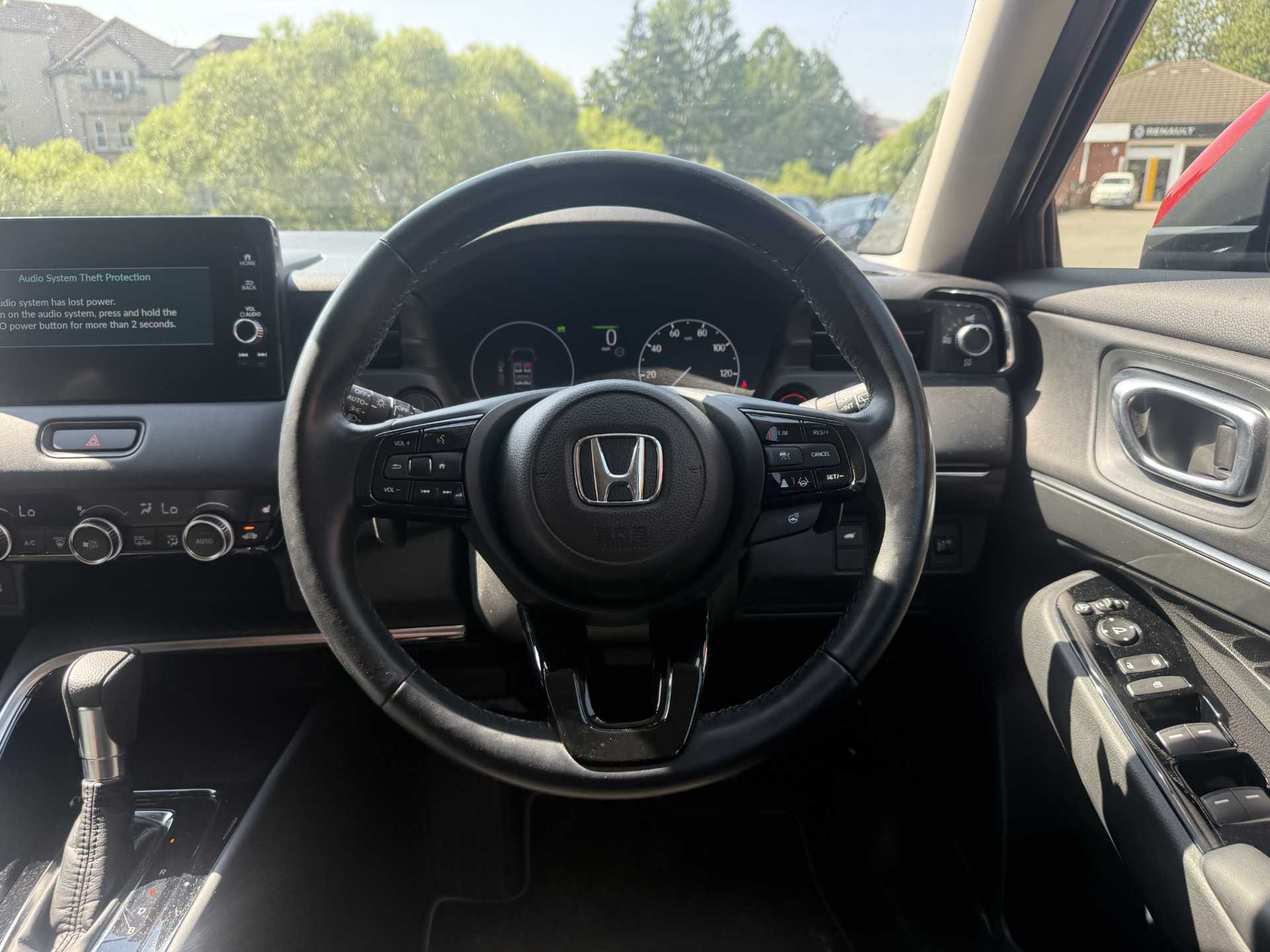 HR-V