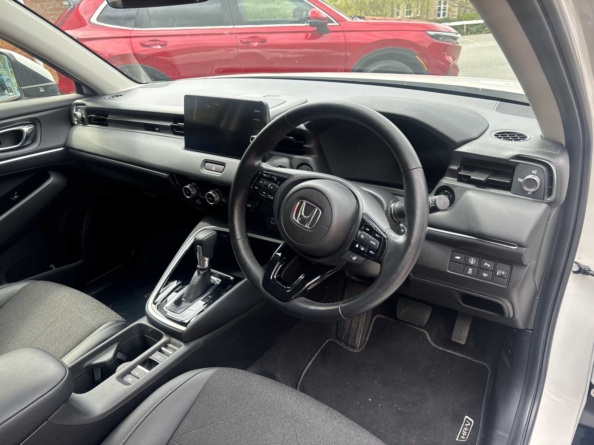 HR-V
