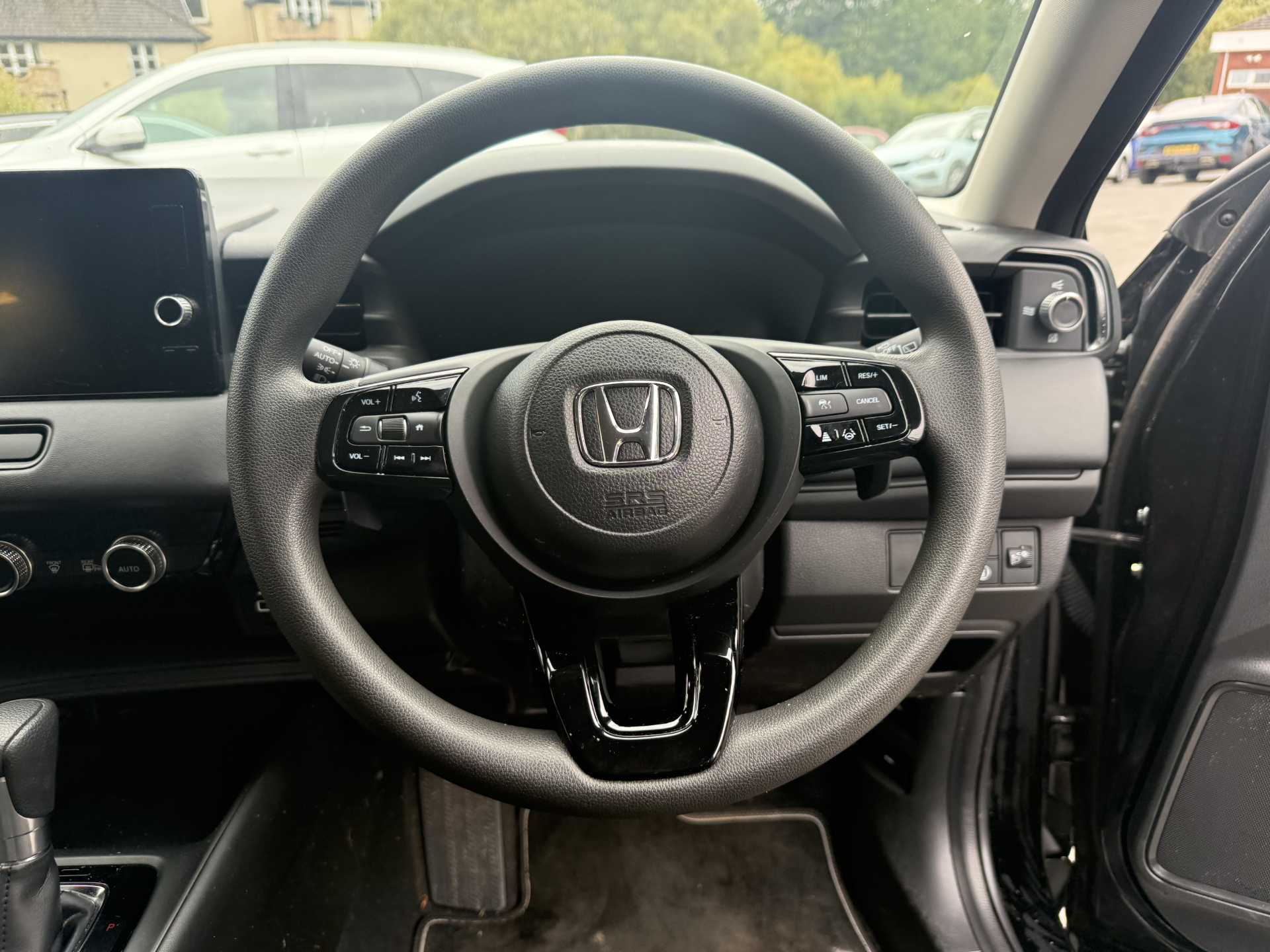 HR-V