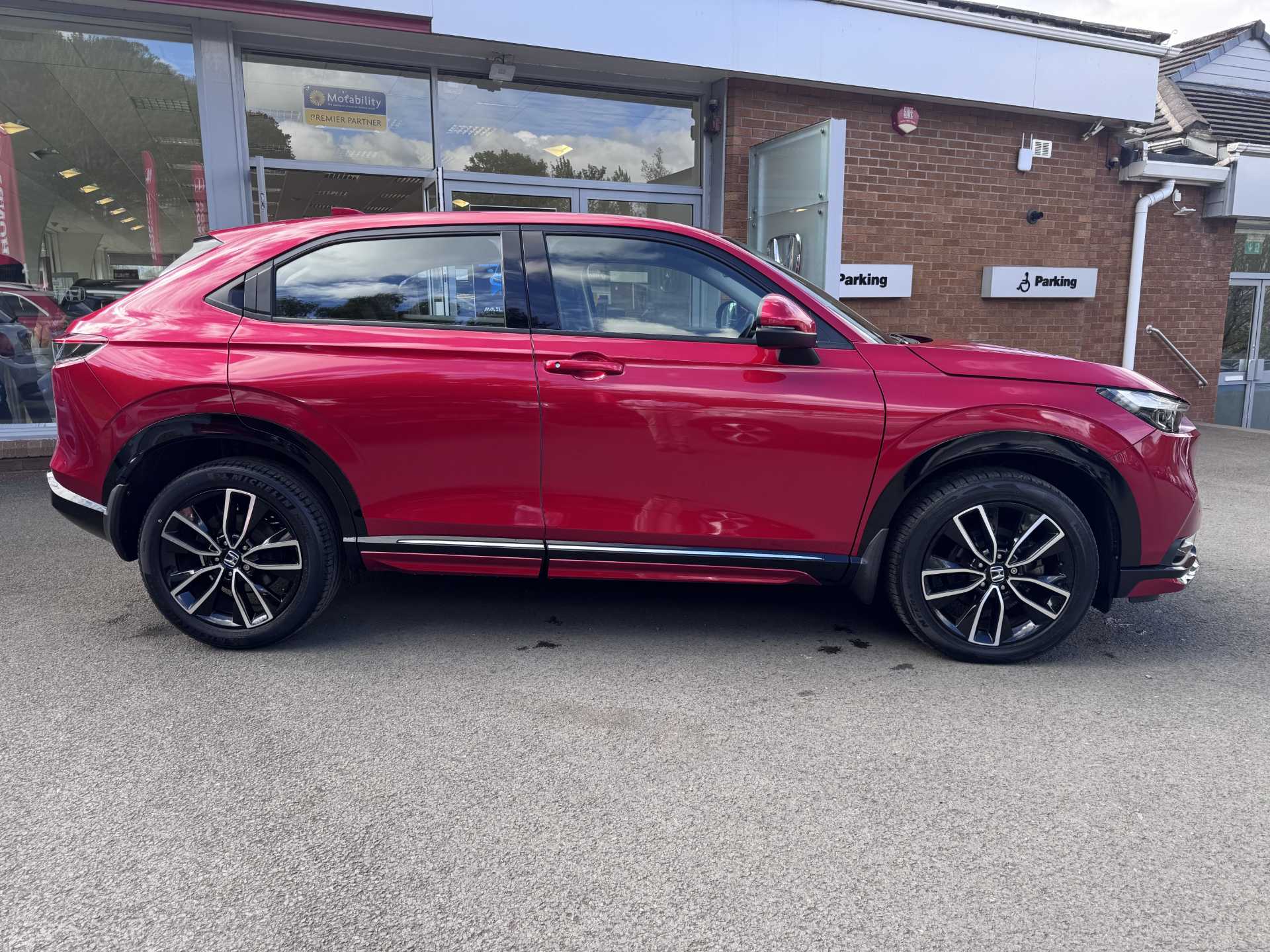 HR-V
