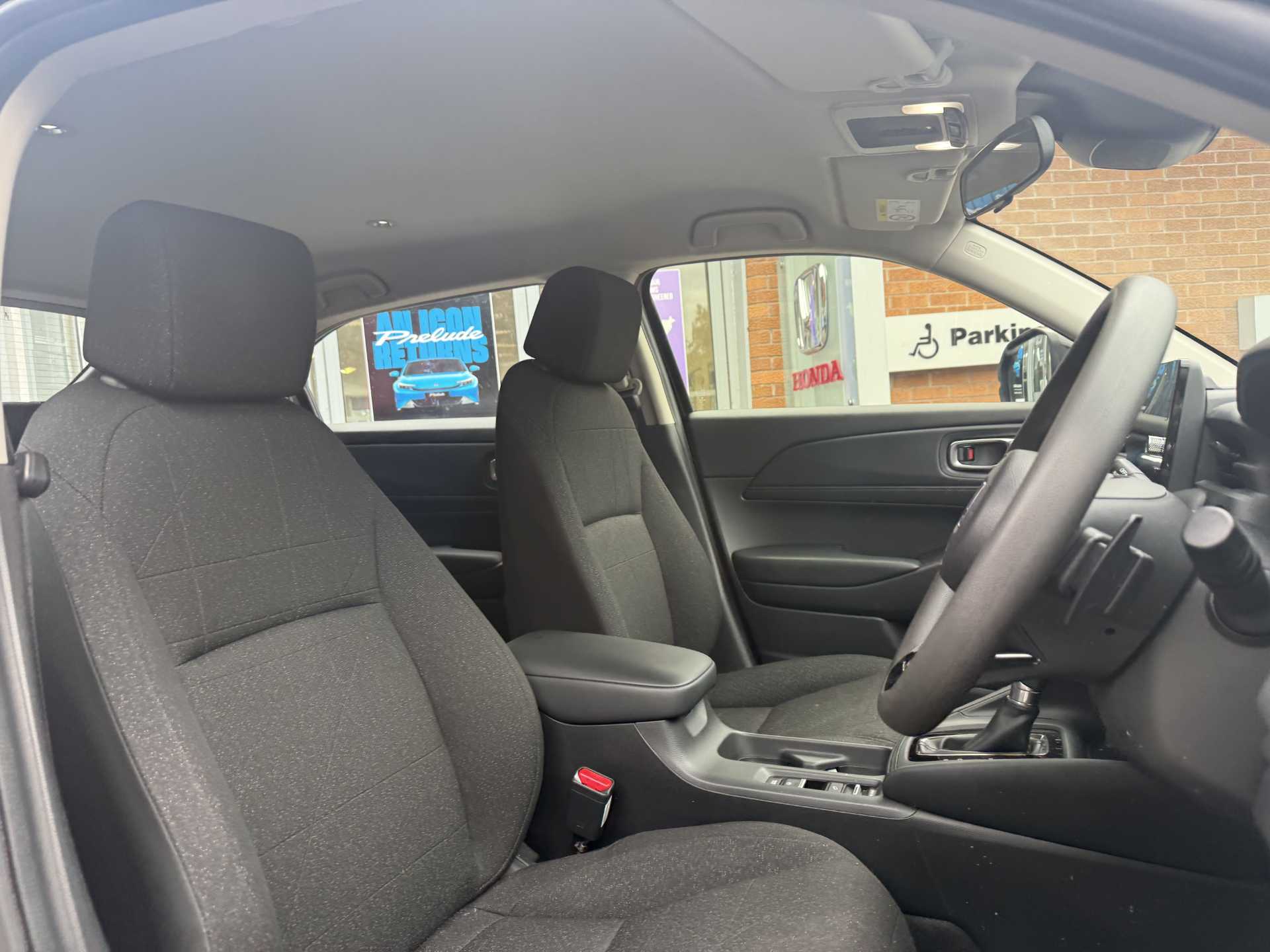 HR-V