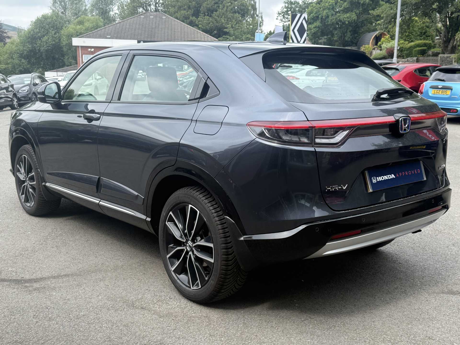 HR-V