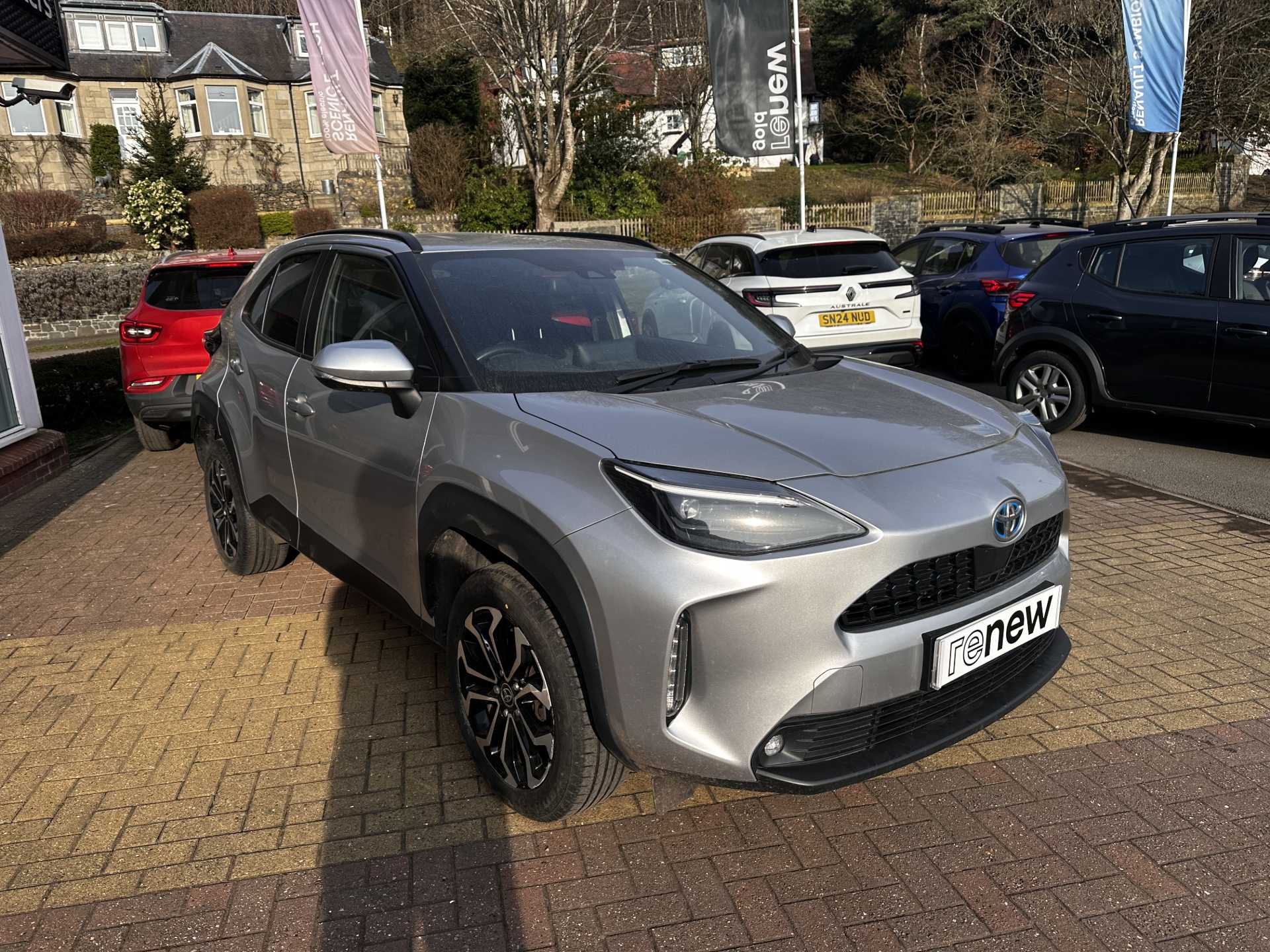 Toyota Yaris 1.5 Hybrid Design Auto