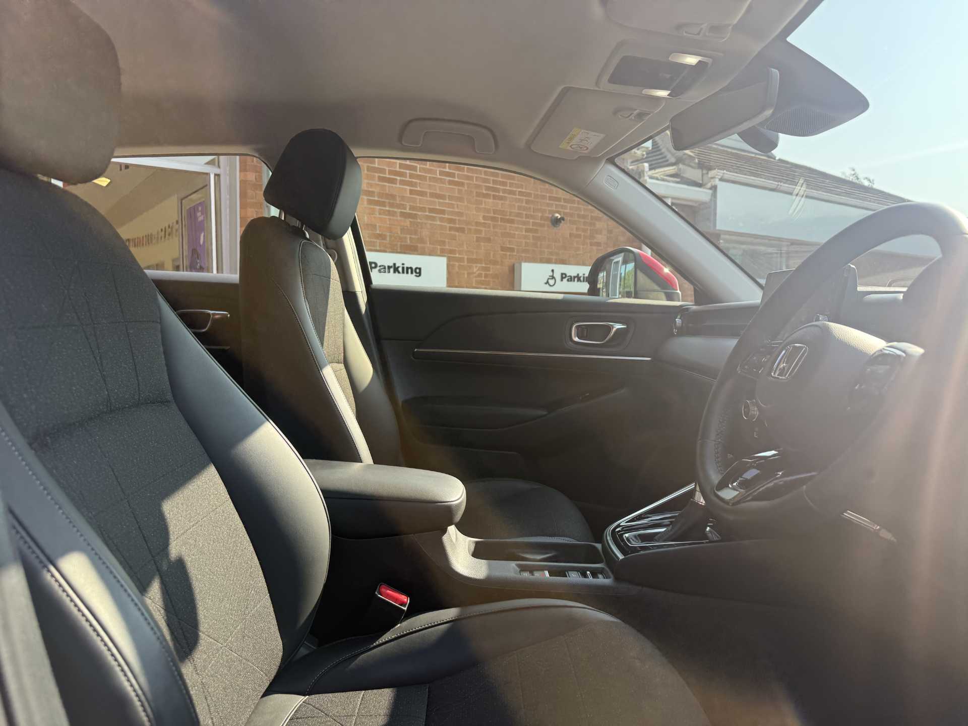 HR-V