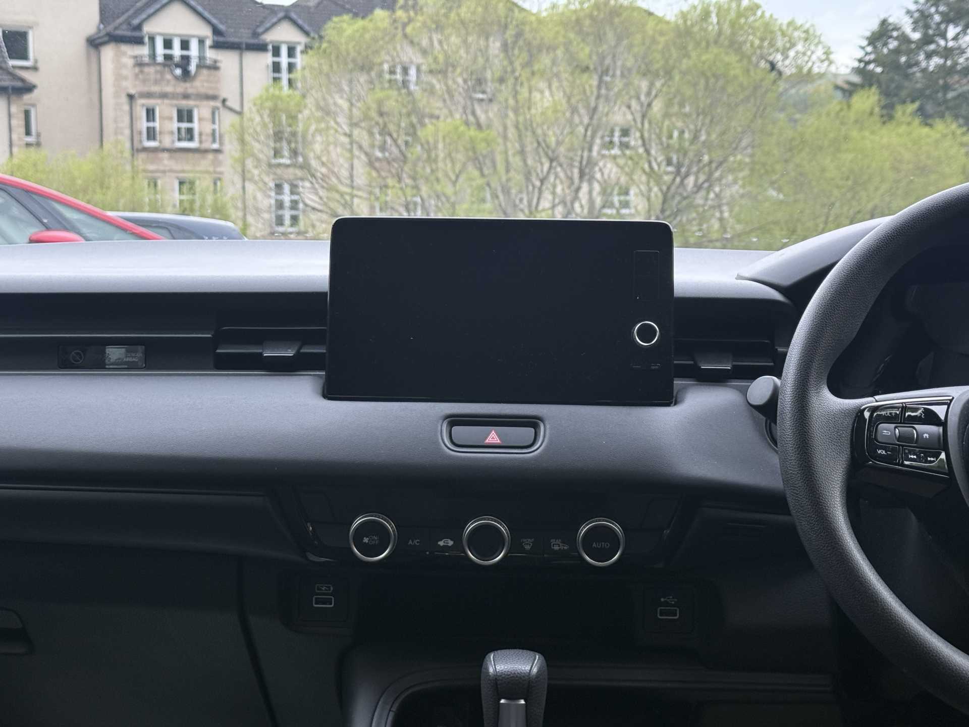HR-V