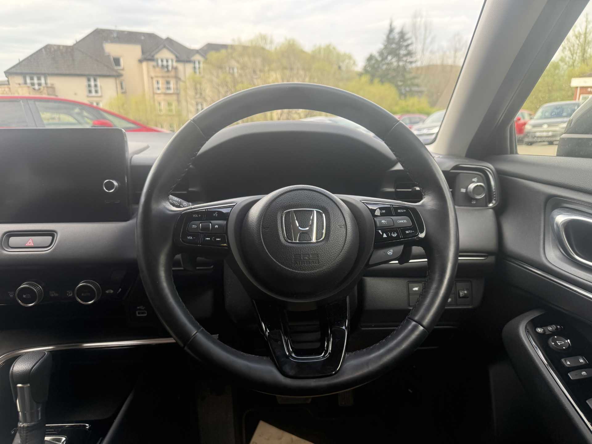 HR-V