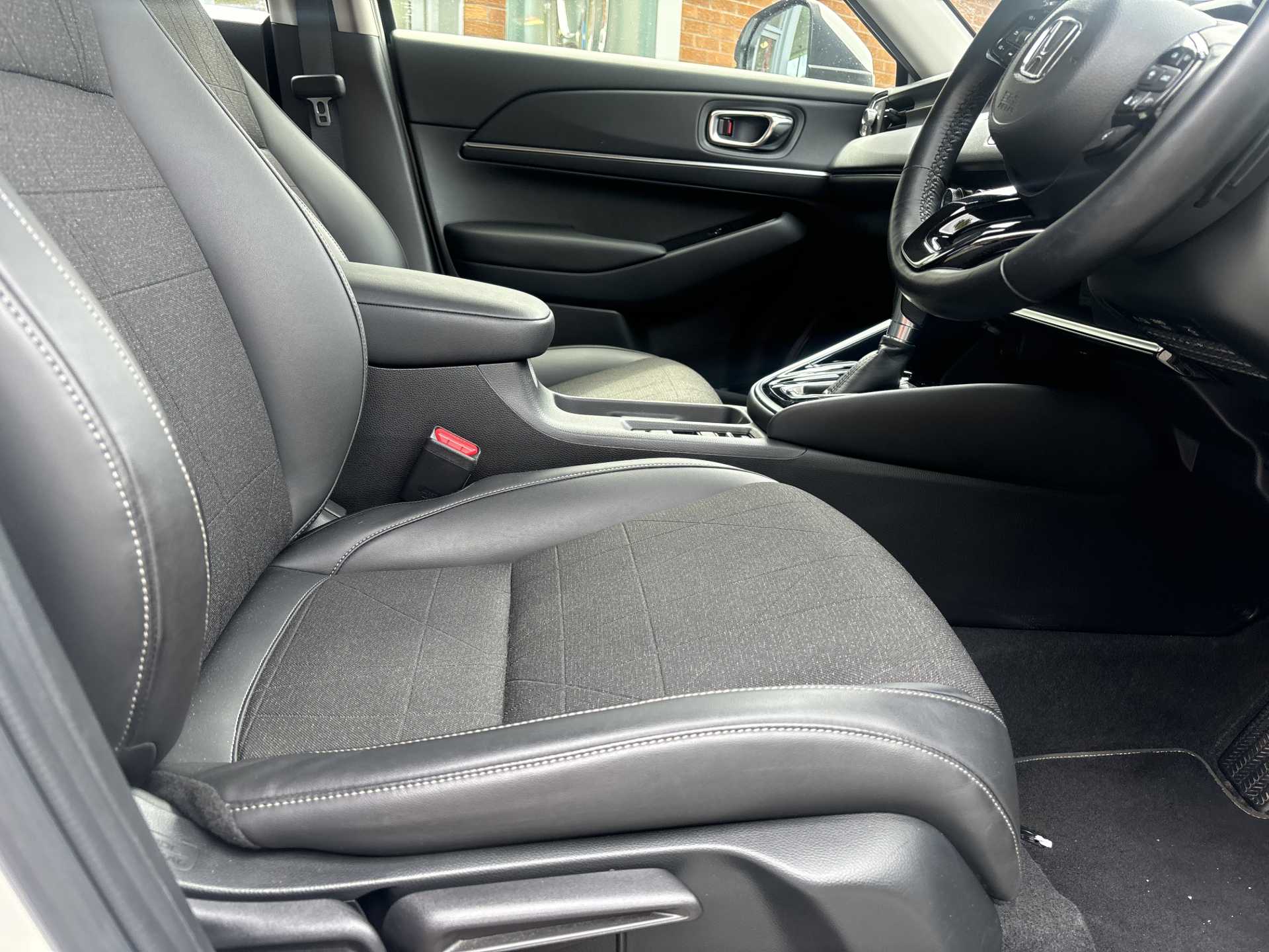 HR-V