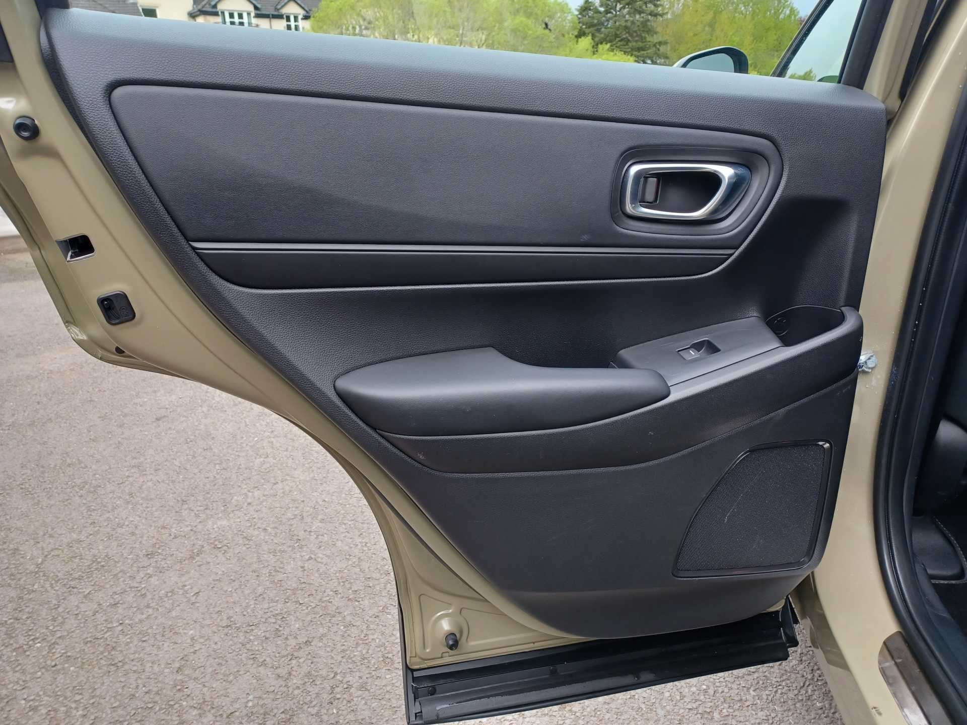 HR-V