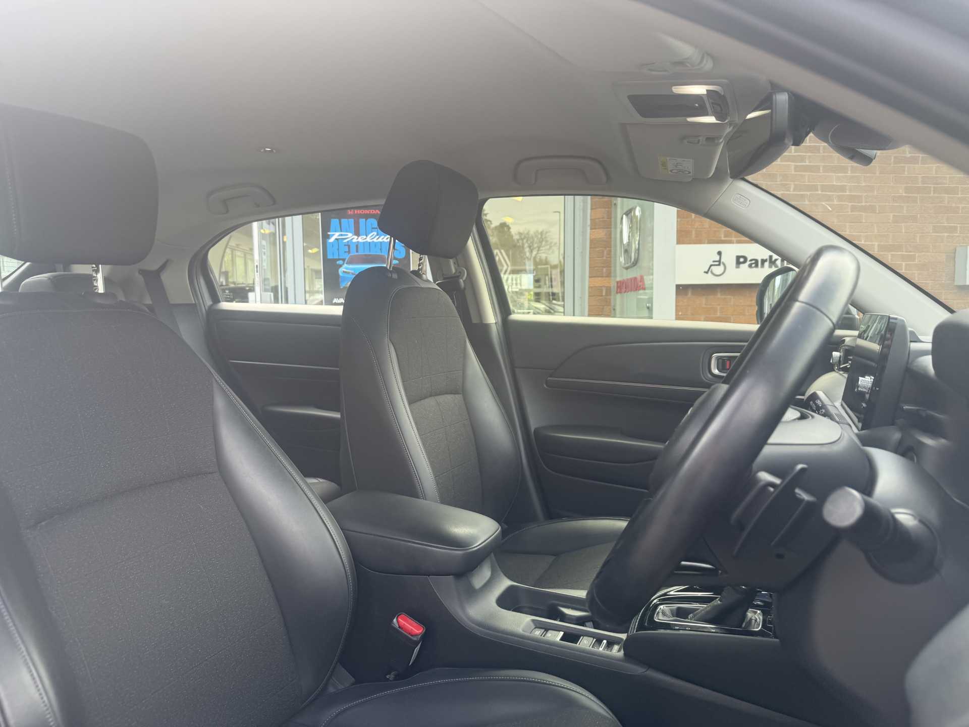 HR-V