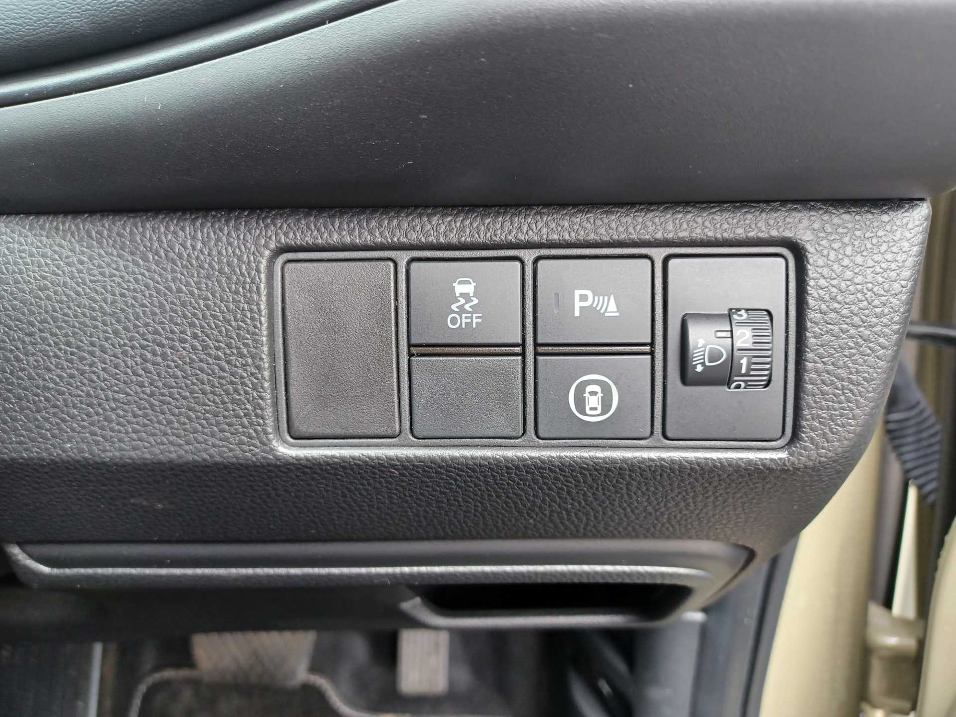HR-V