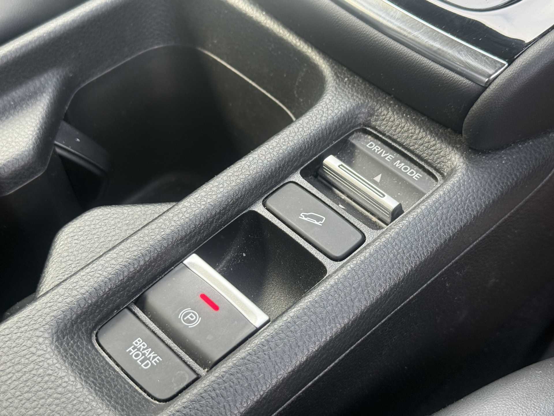 HR-V