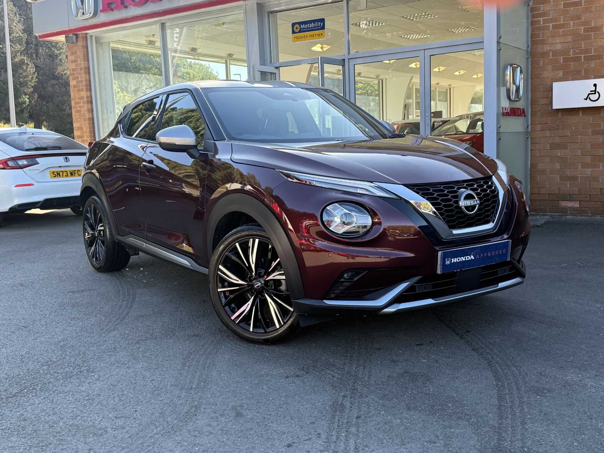 Nissan Juke 1.0 DiG-T 114 Tekna+