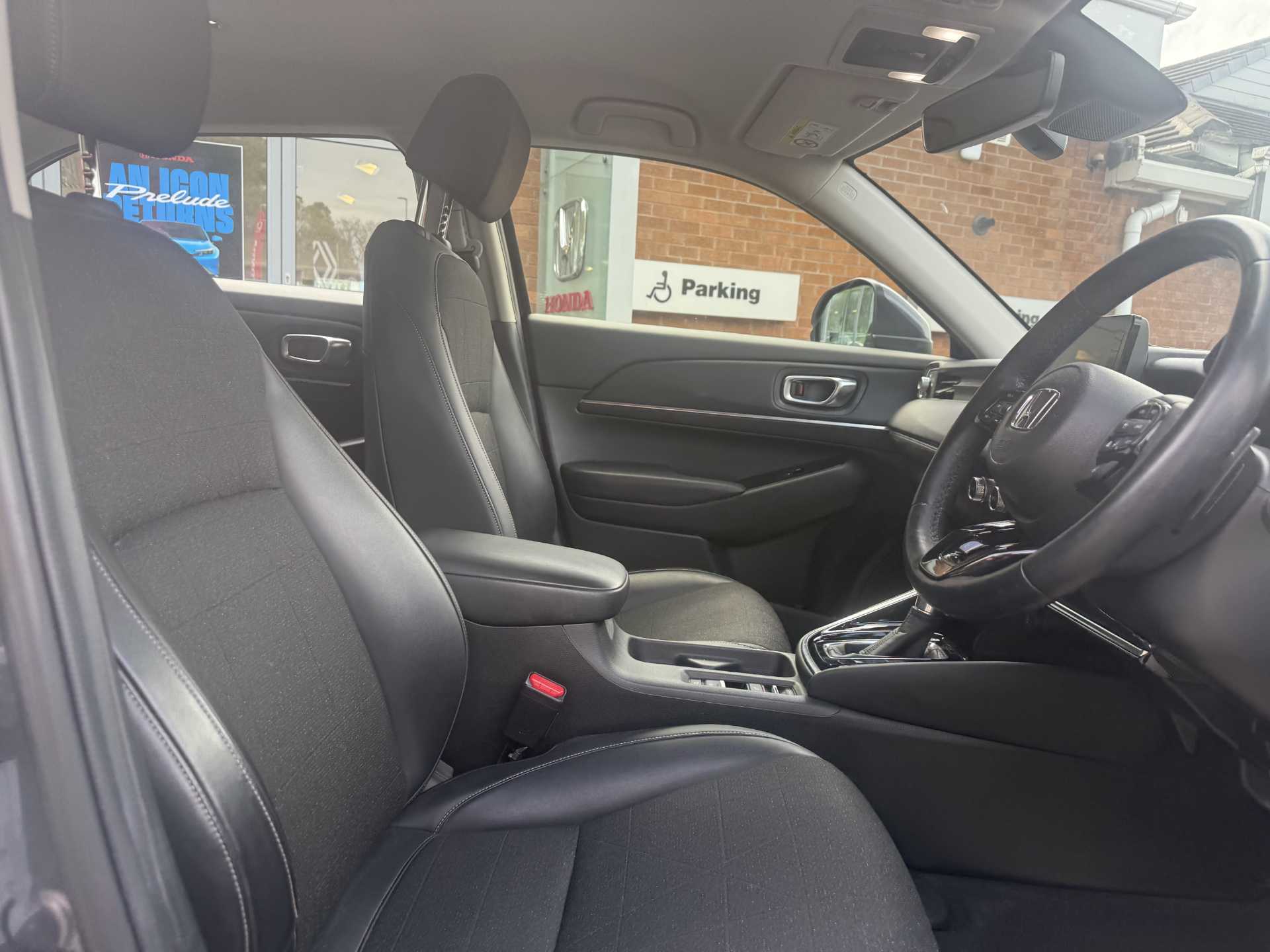 HR-V