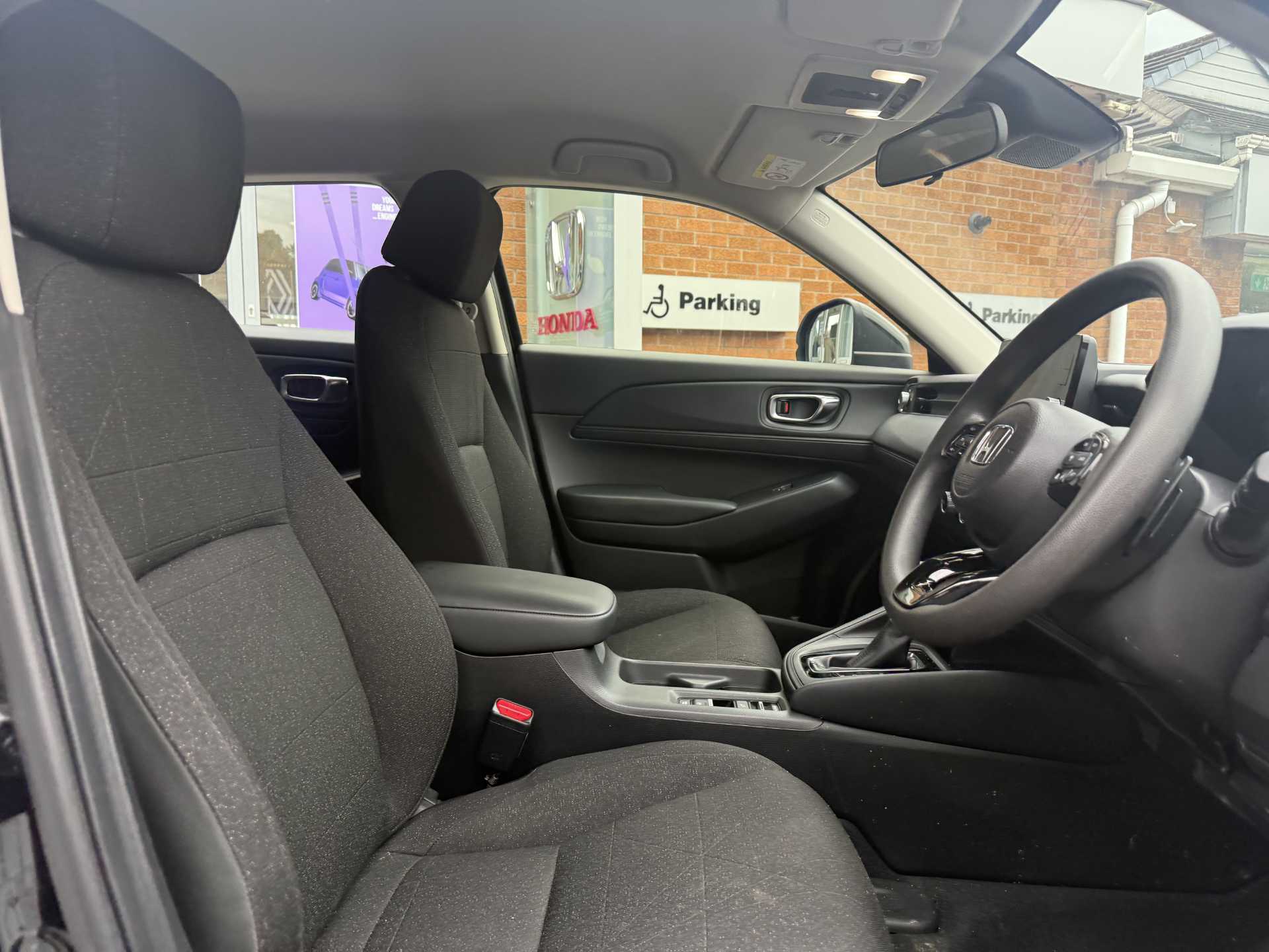 HR-V